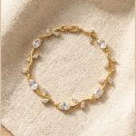 Crystal Gold Tulip Bracelet (White)